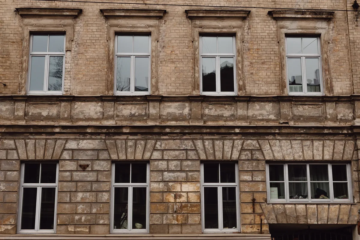 ECO 92 wooden windows installation at Krisjaņa Barona iela 51, Riga - image 3
