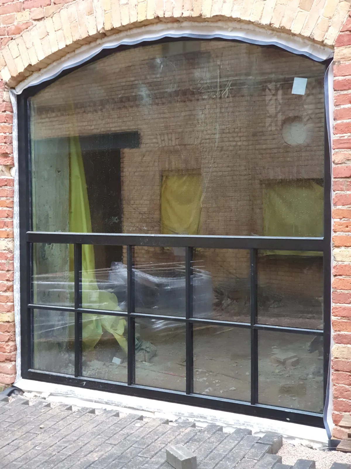 wooden windows installation at Dzirnavu iela, Riga