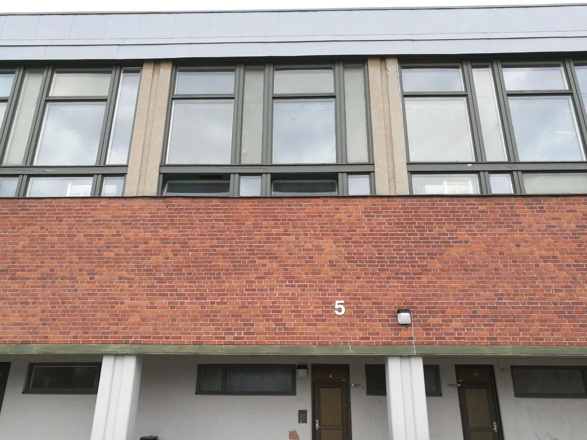 ECO 92 wooden windows installation at Hagsatraskolan, Bandhagen, Sweden - image 4