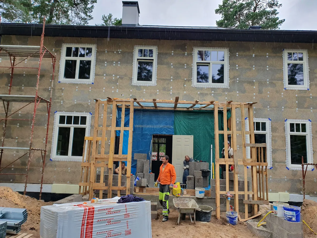 ECO 92 wooden windows installation at Liepajas Metalurgs, Liepaja - image 4