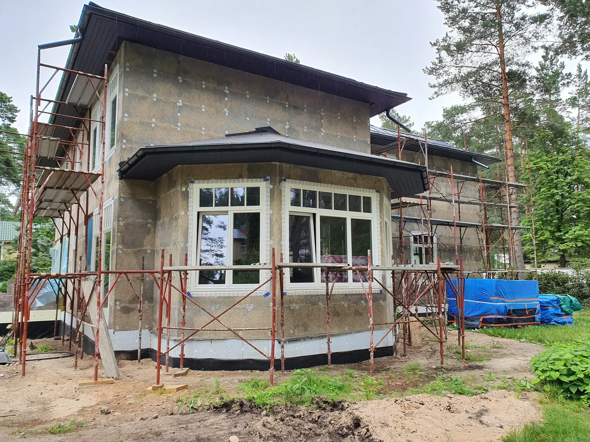 ECO 92 wooden windows installation at Liepajas Metalurgs, Liepaja - image 7