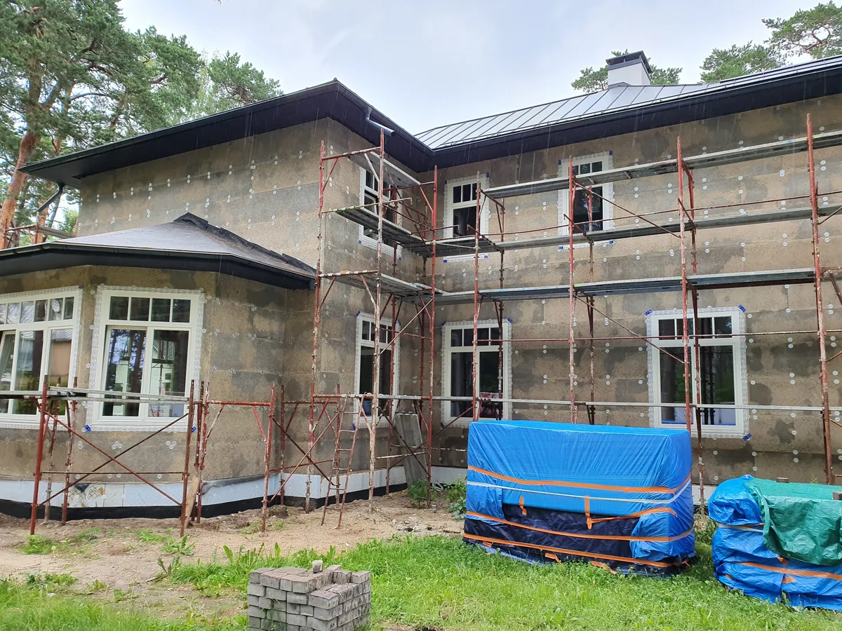 ECO 92 wooden windows installation at Liepajas Metalurgs, Liepaja - image 8