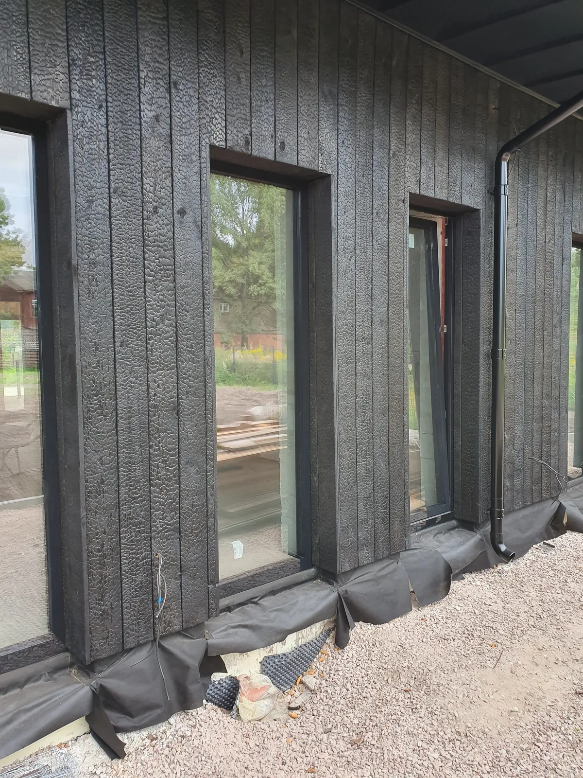 ECO 92 window detail at Olgas iela 22, Jurmala