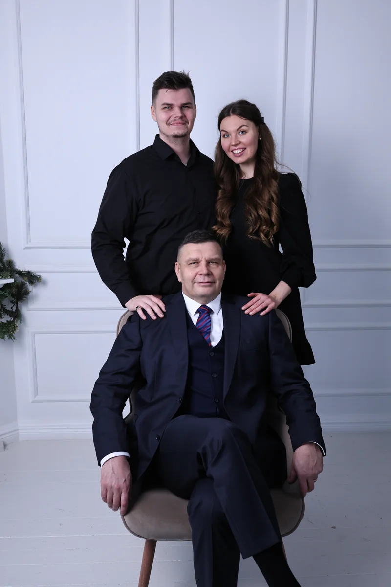 Tretjakovs family at Windows Latvia factory in Kalnciems