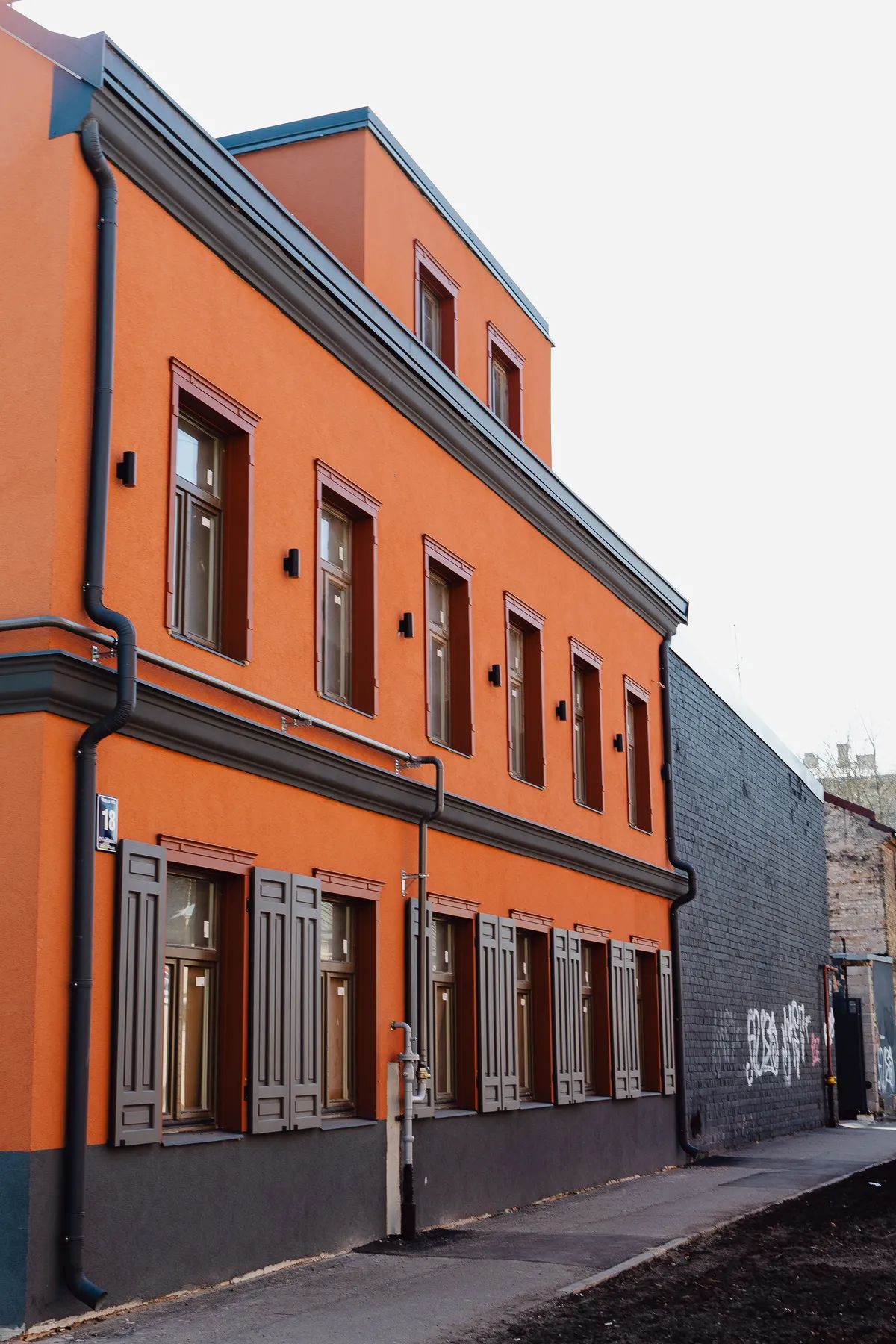 ECO 68 wooden windows installation at Vagonu iela 18, Riga - image 10
