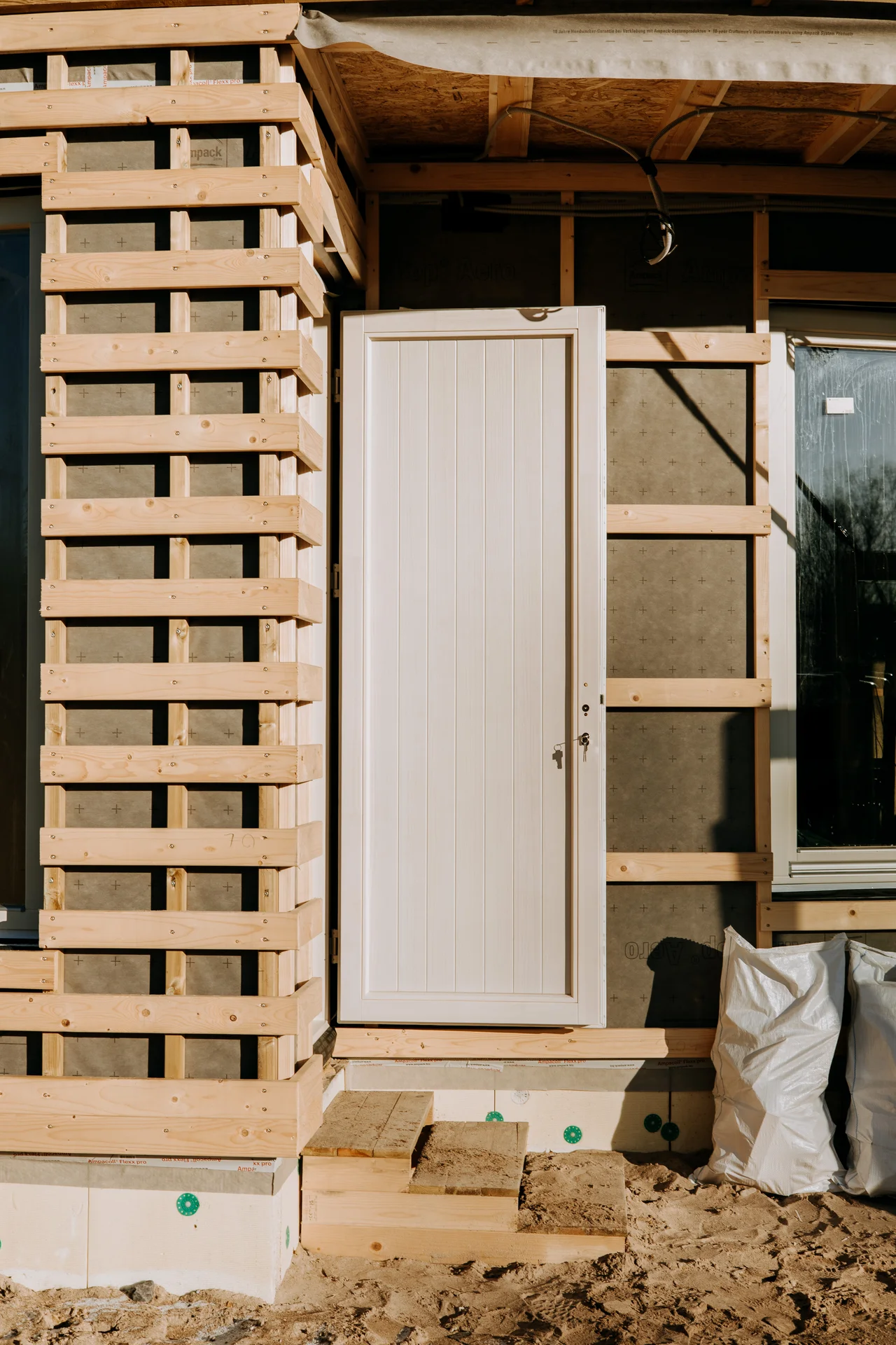 ECO 92 + HS 92 wooden windows at Priedkalna iela 9, Riga